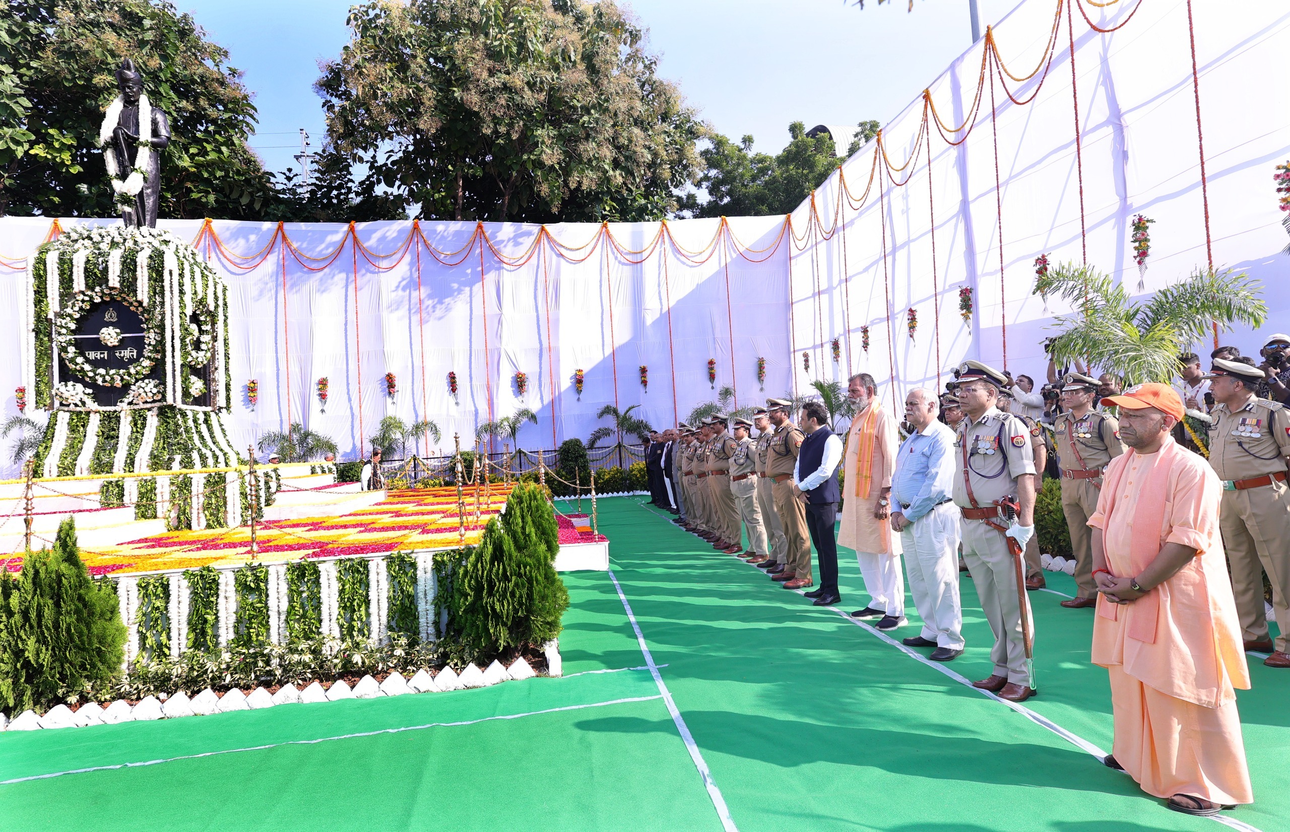 नीरज चोपड़ा ने हंगेरियन महिला की नहीं मानी बात... तिरंगा नहीं बाजू पर दी ये सौगात