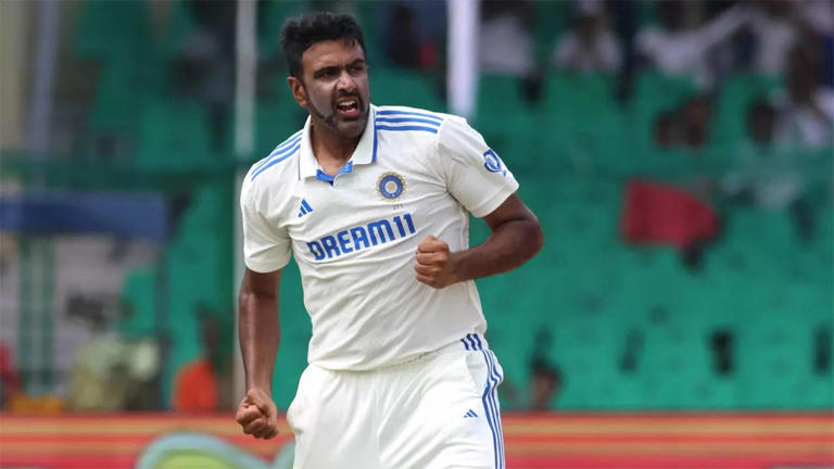 Ravichandran Ashwin Retirement: भारतीय क्रिकेट के दिग्गज स्पिनर रविचंद्रन अश्विन ने आखिरकार इंटरनेशनल क्रिकेट को अलविदा कह दिया