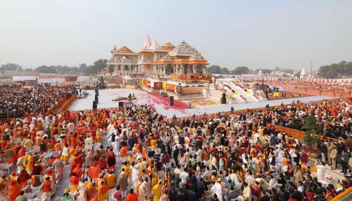 Ram Mandir में भक्तों का सैलाब: 30 घंटे में 25 लाख श्रद्धालुओं ने रचा नया इतिहास